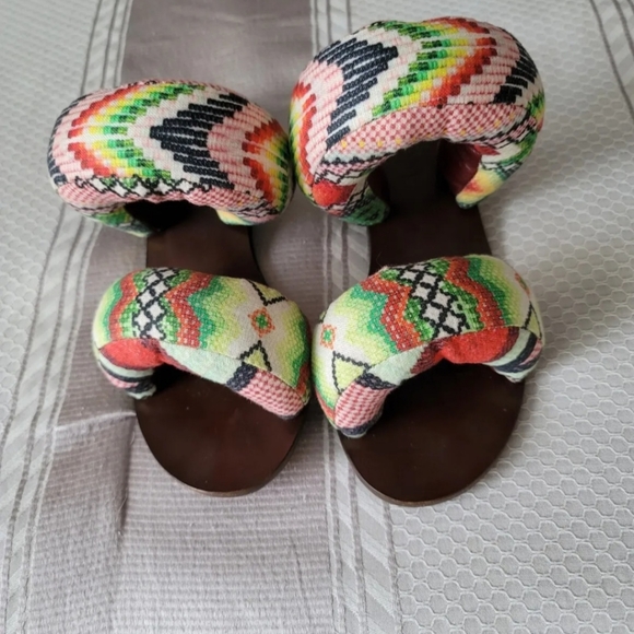 Room Farm Rio Amulet Border Slides,  US Size 8 - Picture 2 of 4